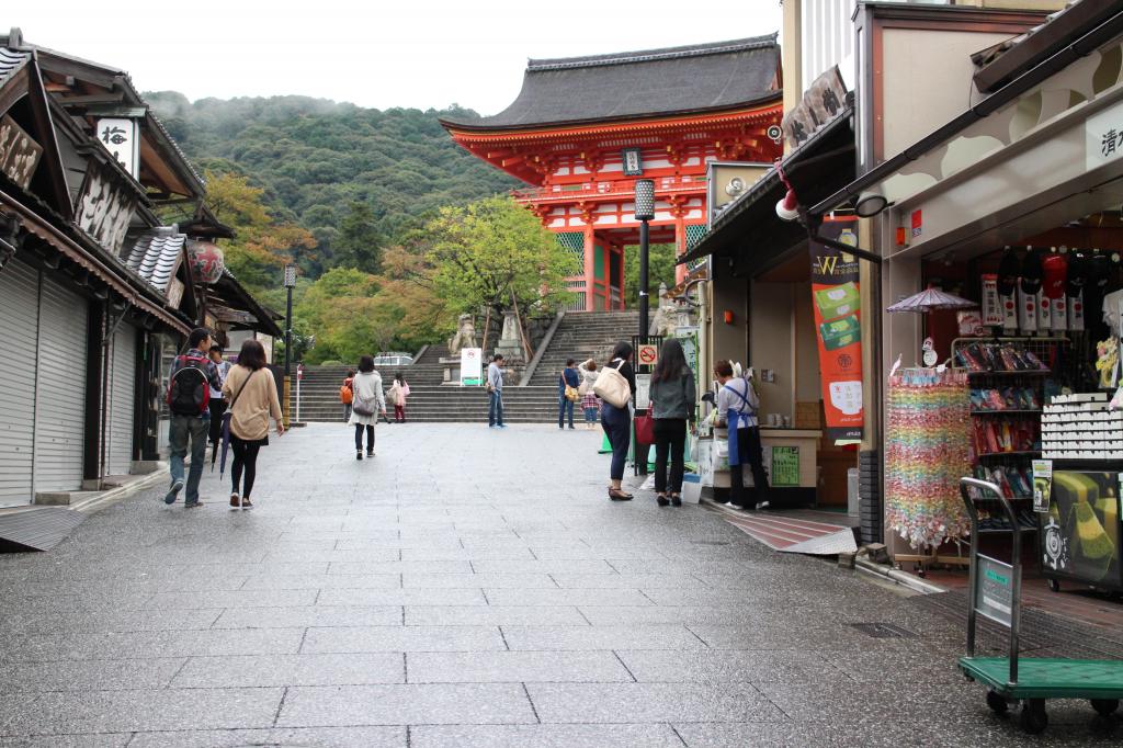 https://www.fco.co.jp/wp/wp-content/uploads/mt/president/blog_images/%E6%B8%85%E6%B0%B4%E5%AF%BA01.JPG