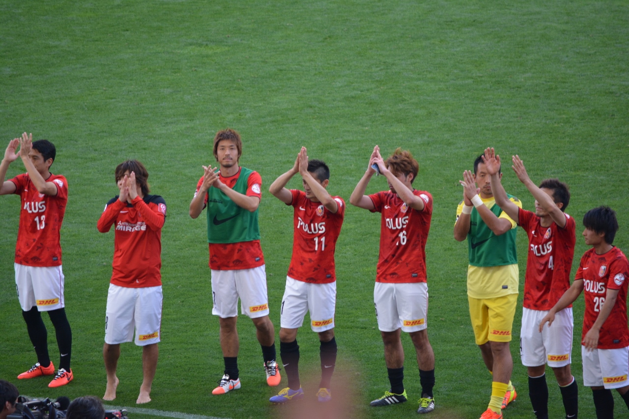 https://www.fco.co.jp/wp/wp-content/uploads/mt/president/blog_images/DSC_0315%E8%A9%A6%E5%90%88%E5%BE%8C%E6%8C%A8%E6%8B%B6%EF%BC%92%20%281280x853%29.jpg