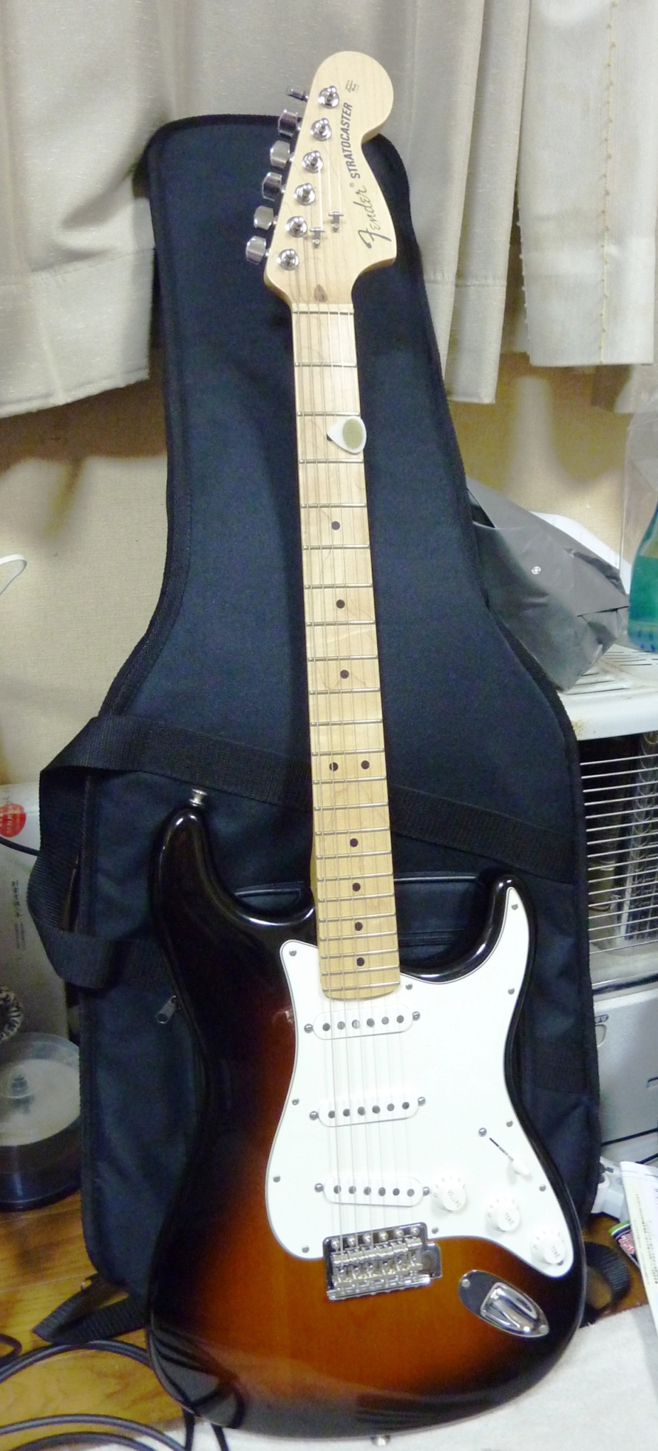 Fender.JPG